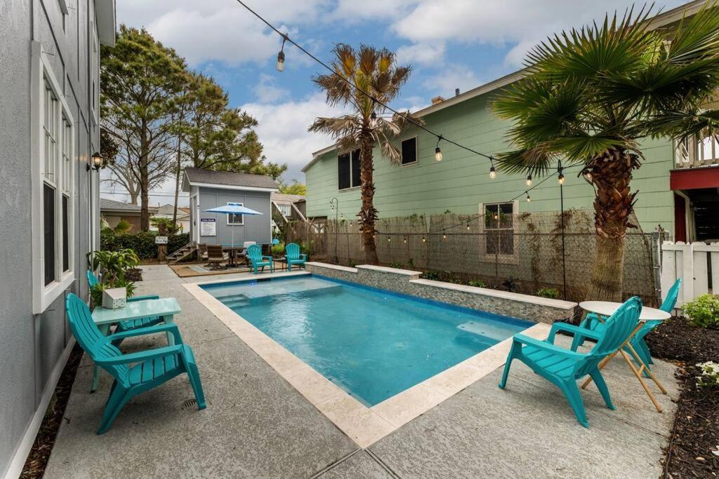 5/3 With A Heated Pool 2 Min From Beach, Updated Villa Galveston Exterior photo